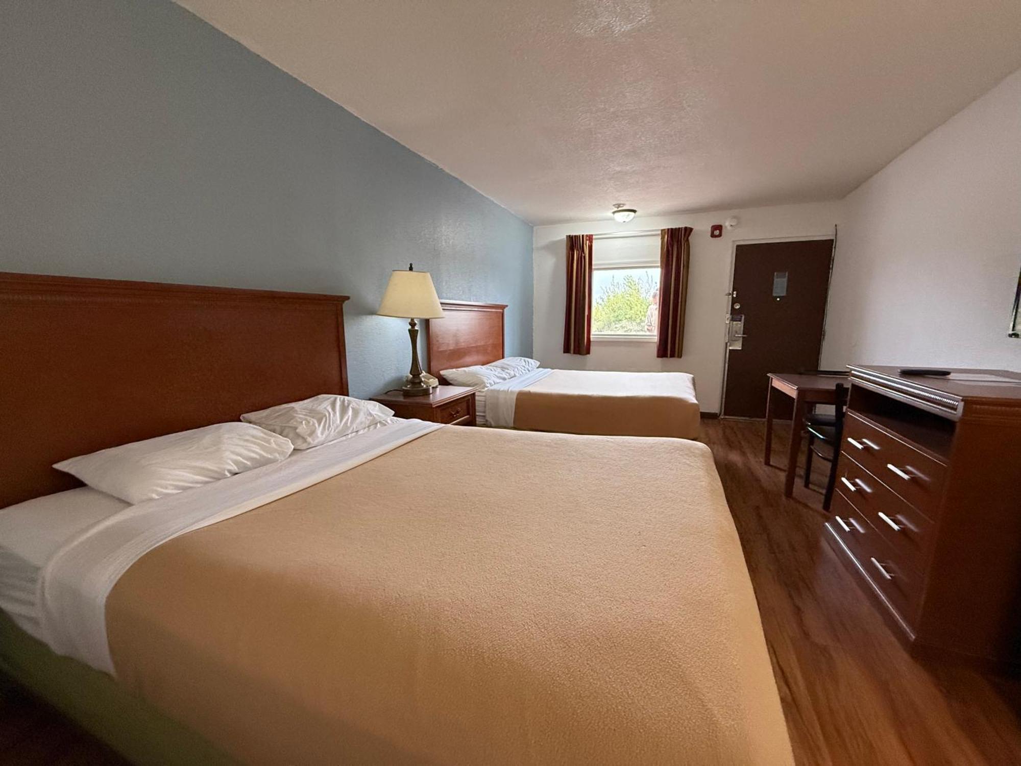 Relax Inn & Suites Mattoon Zewnętrze zdjęcie