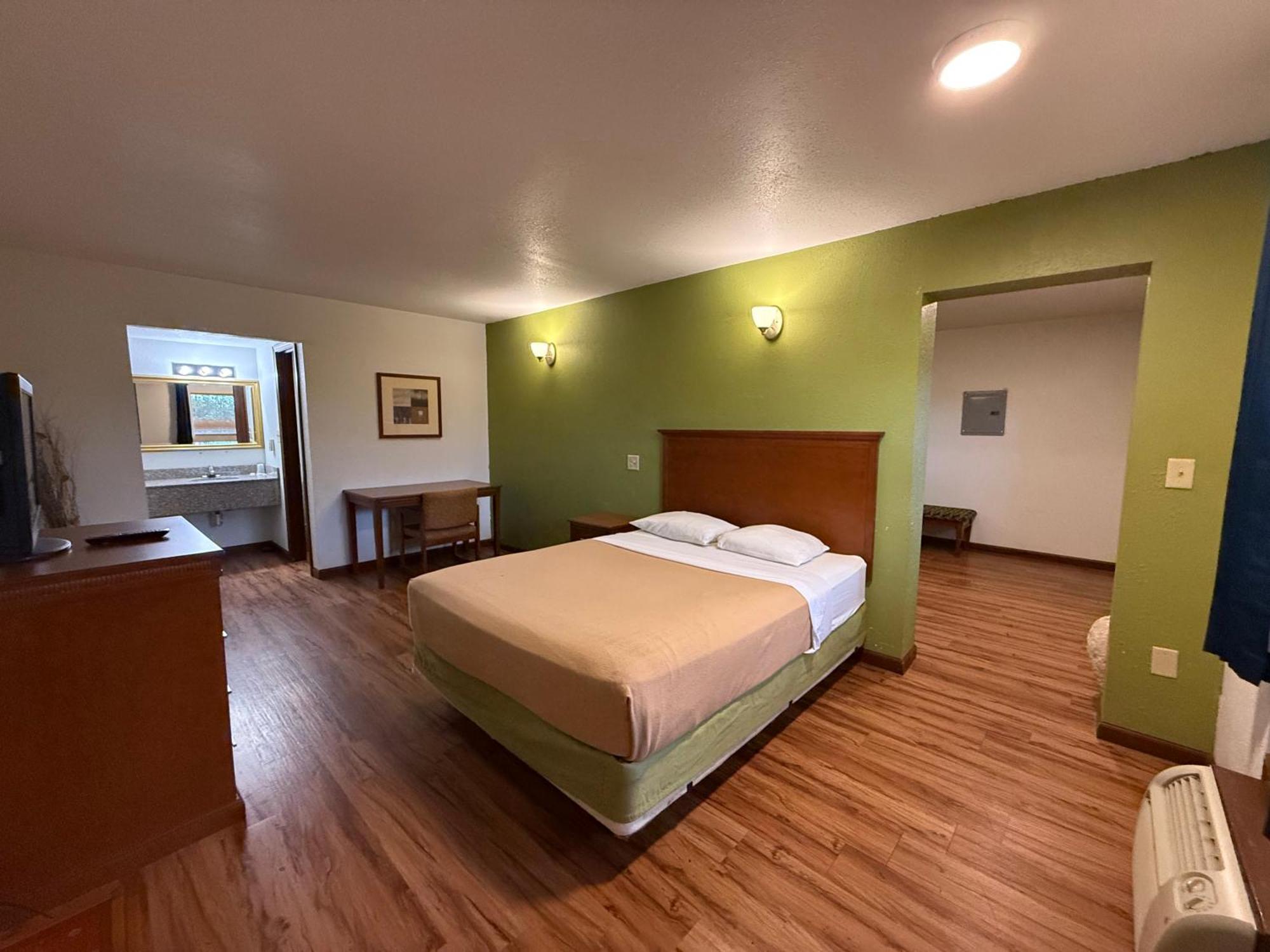 Relax Inn & Suites Mattoon Zewnętrze zdjęcie